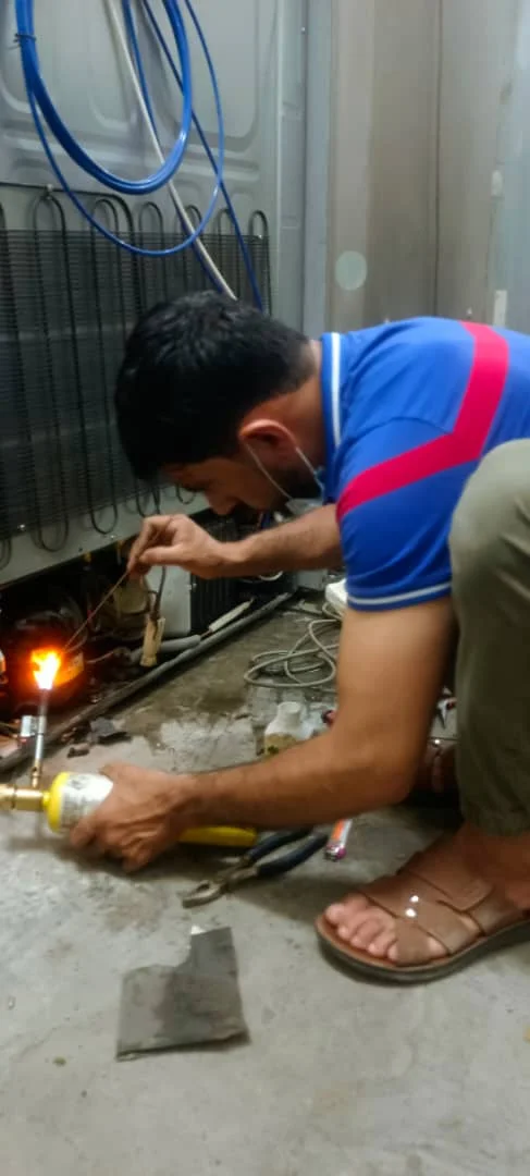 Budget single-door chiller repair